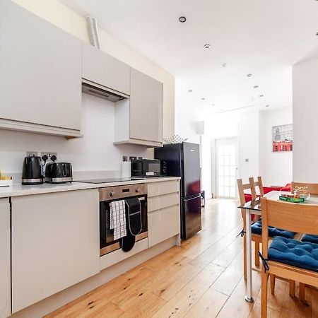 Spacious Retreat 2-Bed In Popular Camden Town London Eksteriør billede