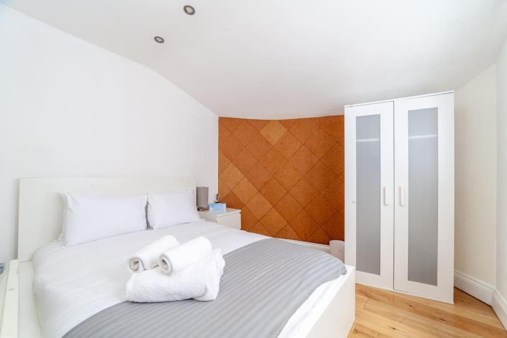 Spacious Retreat 2-Bed In Popular Camden Town London Eksteriør billede